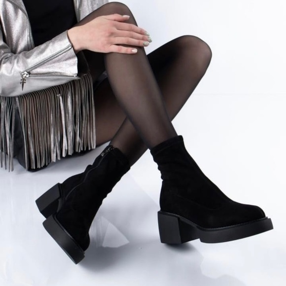 Shoes - Black boots size 39 (25,5cm)